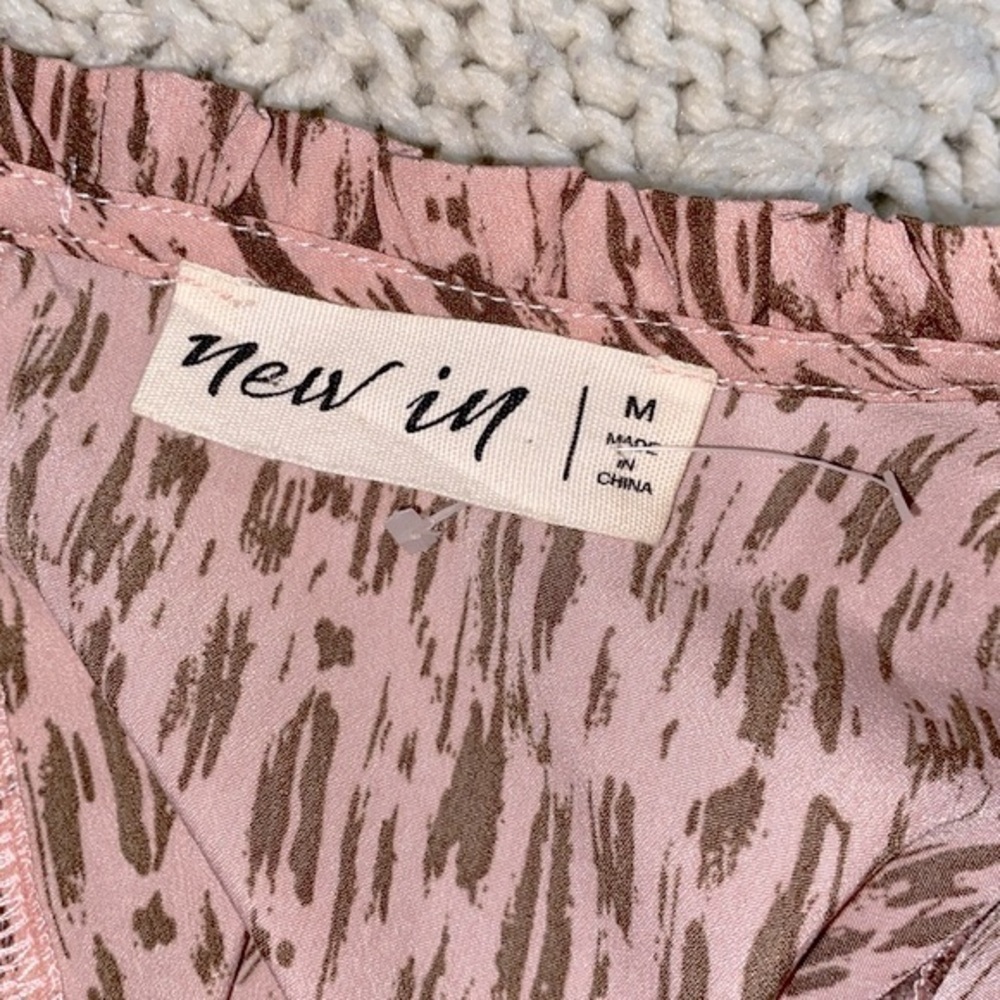 New In pink leopard print boho top size medium - Picture 5 of 7